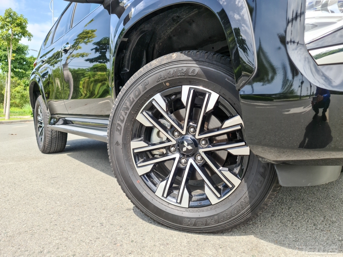 Đánh giá xe nhanh: Mitsubishi Pajero Sport 2020 4x2 AT Đánh giá xe nhanh: Mitsubishi Pajero Sport 2020 4x2 AT