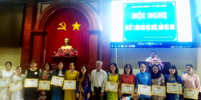 Đối mặt với tình trạng mất cân bằng giới