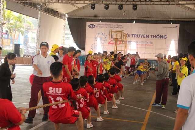 Hơn 600 vận động viên tham dự hội thao truyền thống hon 600 van dong vien tham du hoi thao truyen thong