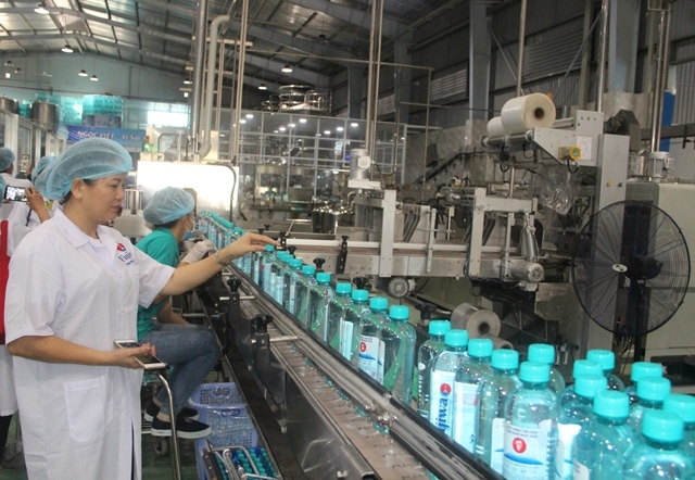 Nước uống ion kiềm Fujiwa, sạch từ nguồn nước ở độ sâu 180m nuoc uong ion kiem fujiwa sach tu nguon nuoc o do sau 180m