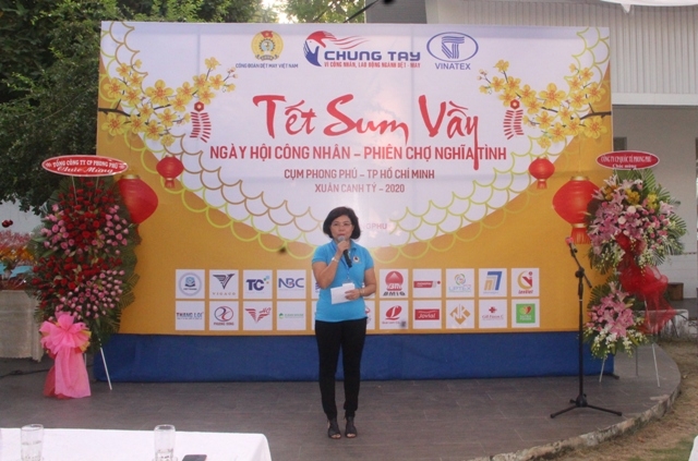 Công đoàn Dệt May Việt Nam: Thăm tặng quà cho công nhân là người khuyết tật cong doan det may viet nam tham tang qua cho cong nhan la nguoi khuyet tat