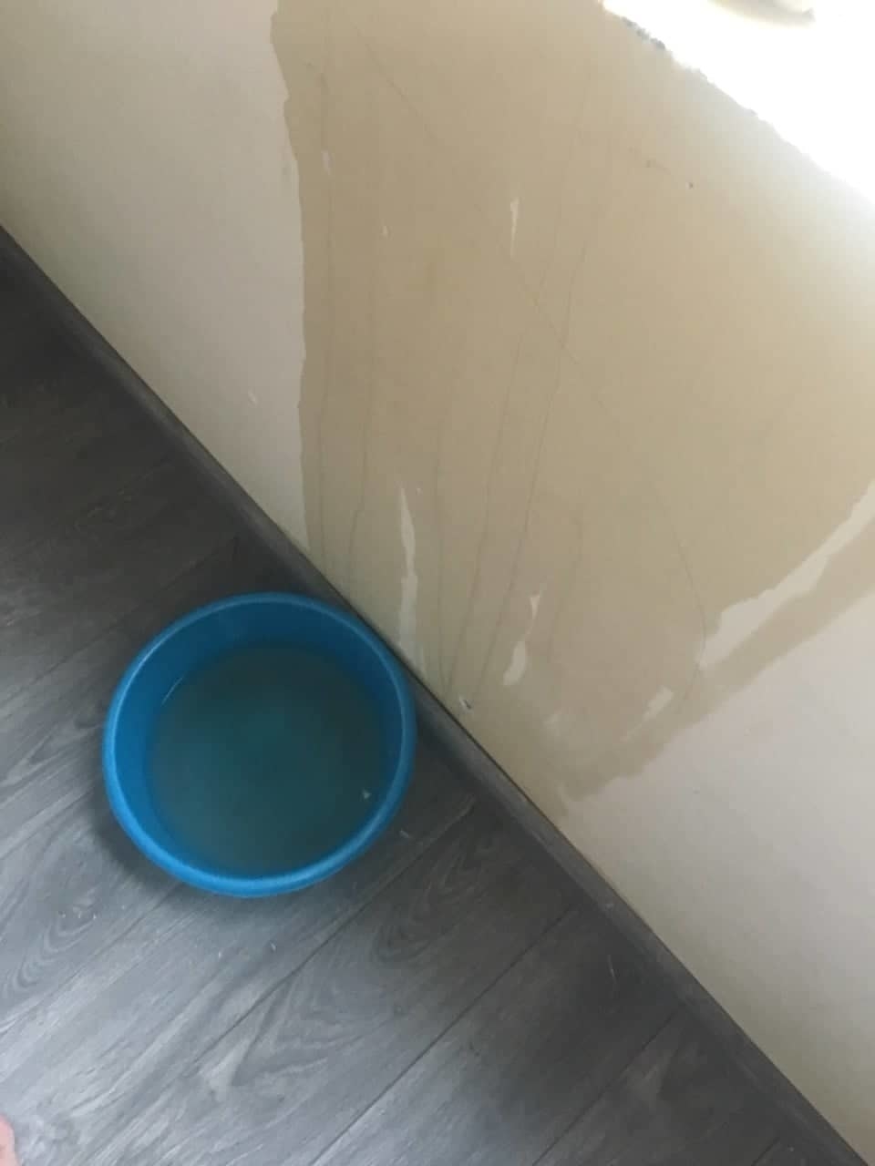 Hà Nội: Dân chung cư méo mặt túc trực xuyên ngày đêm để 'chống ngập' ha noi dan chung cu meo mat tuc truc xuyen ngay dem de chong ngap