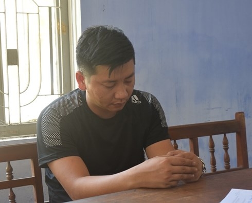 Huế: Phát hiện tài xế điều khiển xe container có biểu hiện "ngáo đá" hue phat hien tai xe dieu khien xe container co bieu hien ngao da