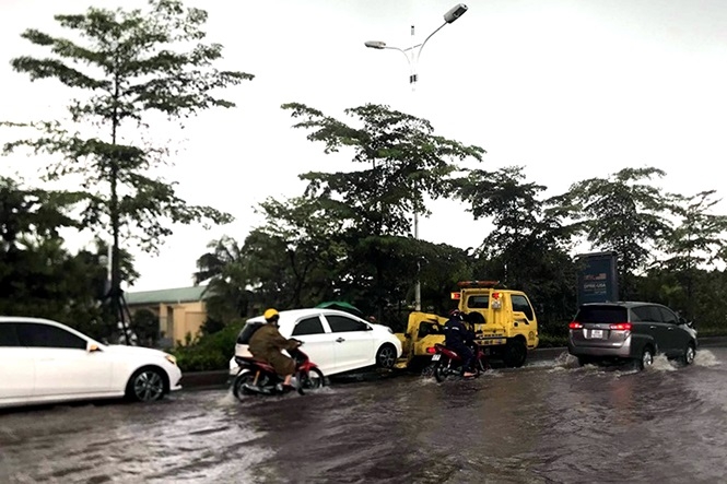 ha noi dich vu cuu ho kiem tien trieu an theo mua ngap