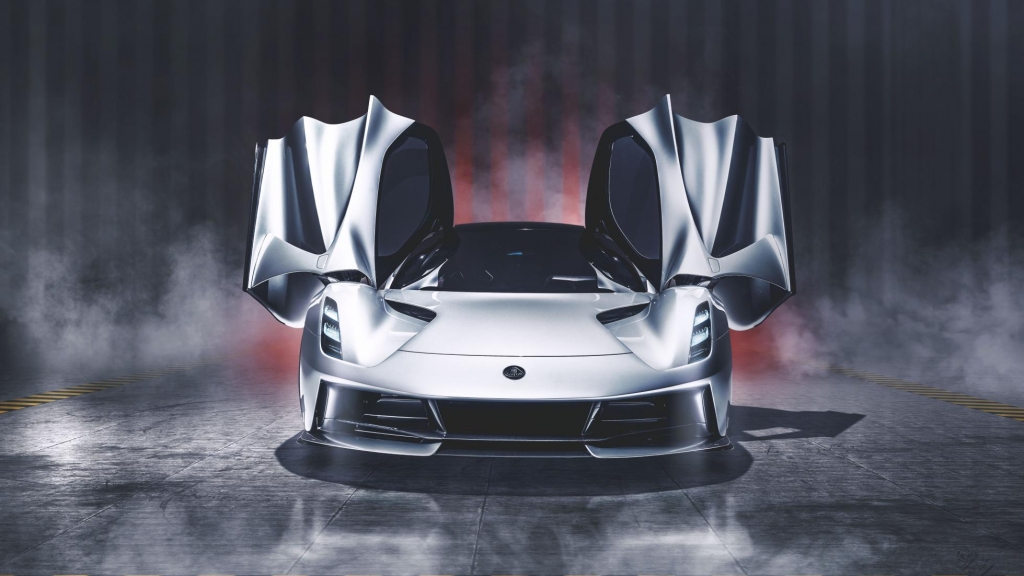 Mới ra mắt, siêu xe điện mạnh nhất thế giới bị chê chạy chậm moi ra mat sieu xe dien manh nhat the gioi bi che chay cham