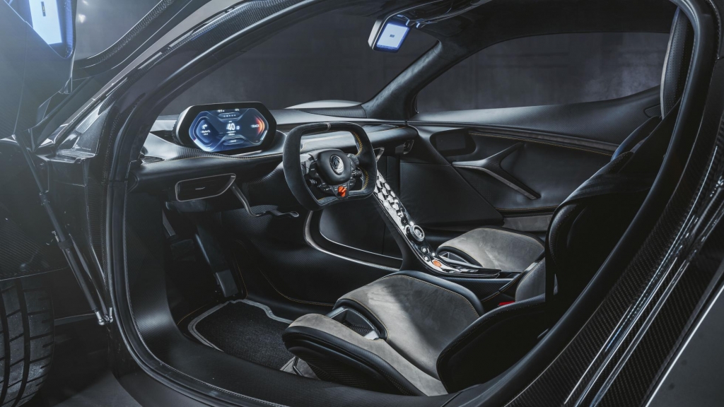 Mới ra mắt, siêu xe điện mạnh nhất thế giới bị chê chạy chậm moi ra mat sieu xe dien manh nhat the gioi bi che chay cham