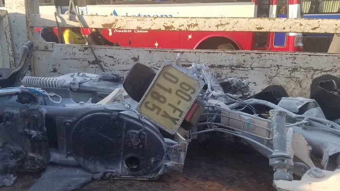 am anh nhung vu tai nan lien tiep cua xe khach phuong trang