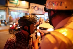 lat xe tai cho bun dat o quang ninh nu sinh lop 10 nguy kich vi bi vui lap