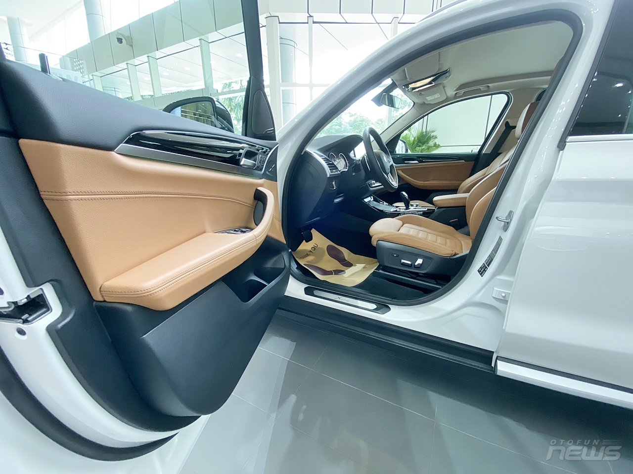 can canh bmw x3 2020 gia 27 ty dong