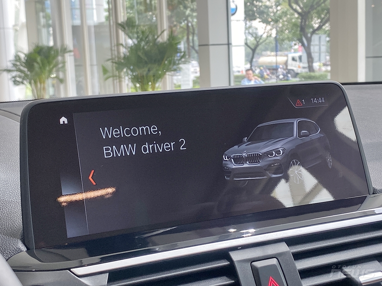 can canh bmw x3 2020 gia 27 ty dong