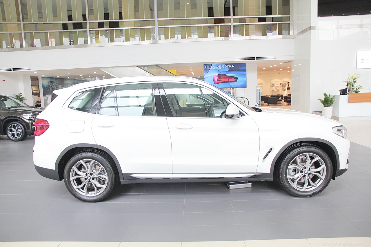 can canh bmw x3 2020 gia 27 ty dong