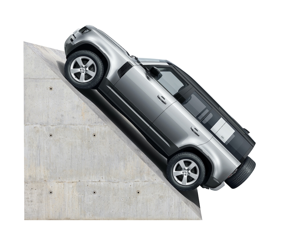 'Huyền thoại' Land Rover Defender về Việt Nam với giá giá 3,7 tỷ đồng huyen thoai land rover defender ve viet nam voi gia gia 37 ty dong