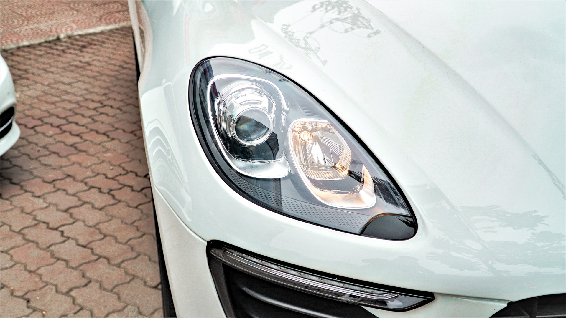 porsche macan cu gia 25 ty xe sang danh cho nguoi thich cam lai