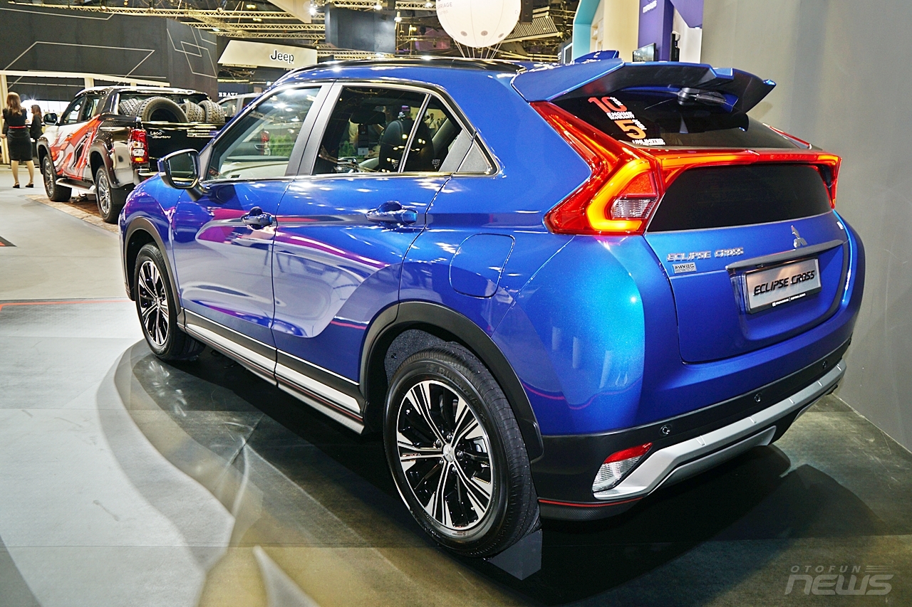 Cận cảnh Mitsubishi Eclipse Cross sắp được bán tại Việt Nam can canh mitsubishi eclipse cross sap duoc ban tai viet nam