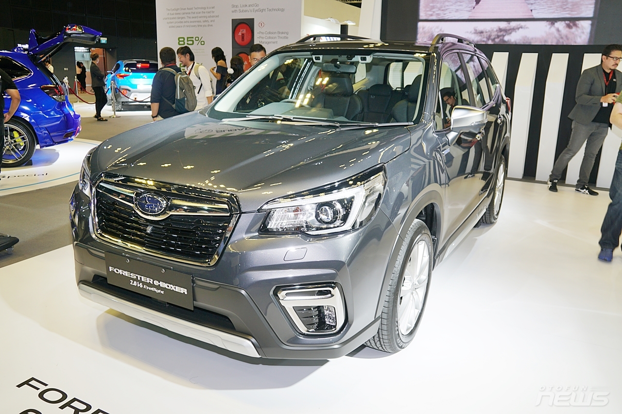 Cận cảnh xe 'lai' Subaru Forester e-Boxer can canh xe lai subaru forester e boxer