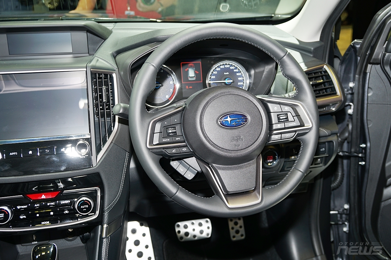 Cận cảnh xe 'lai' Subaru Forester e-Boxer can canh xe lai subaru forester e boxer