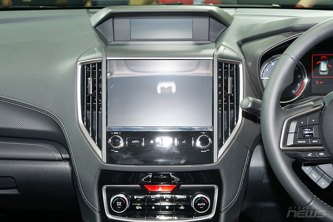 Cận cảnh xe 'lai' Subaru Forester e-Boxer can canh xe lai subaru forester e boxer