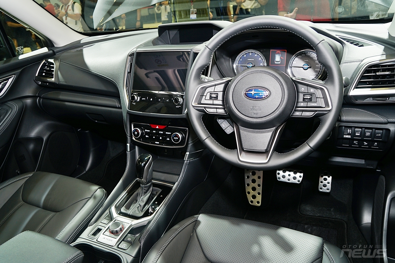 Cận cảnh xe 'lai' Subaru Forester e-Boxer can canh xe lai subaru forester e boxer