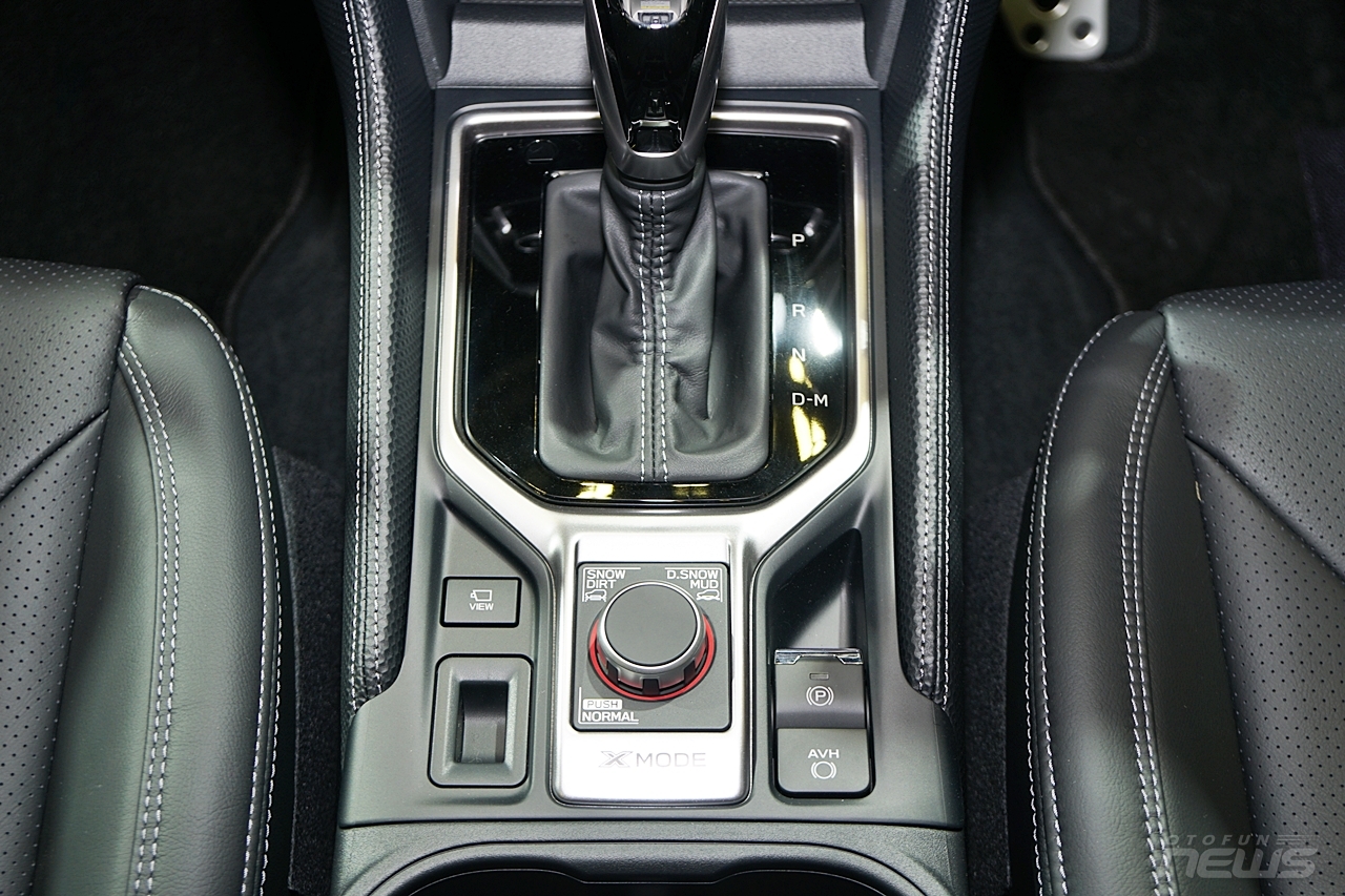 Cận cảnh xe 'lai' Subaru Forester e-Boxer can canh xe lai subaru forester e boxer