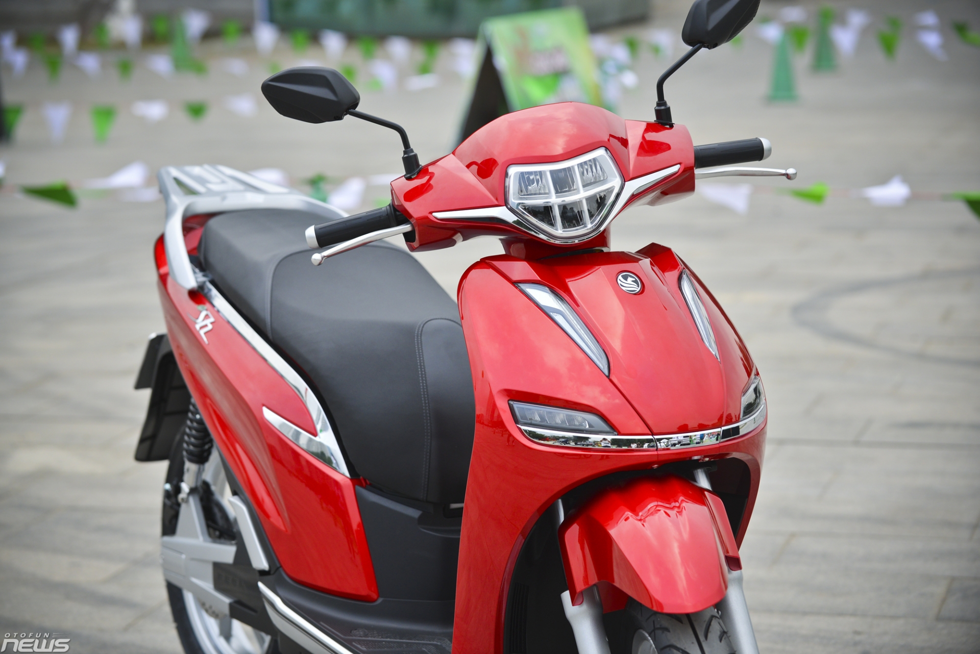 Đánh giá nhanh Pega eSH, xe máy điện bánh lớn tự tin so sánh với Honda SH danh gia nhanh pega esh xe may dien banh lon tu tin so sanh voi honda sh