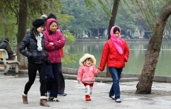 khanh hoa cach ly 8 nguoi bi sot de xet nghiem virus corona