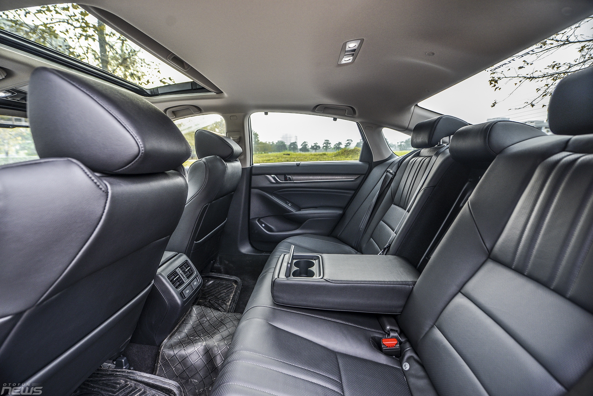 Đánh giá Honda Accord 2019: danh gia honda accord 2019 dat xat ra mieng