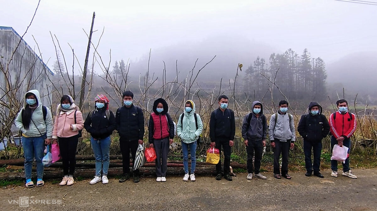 Vượt biên trái phép để về quê “ăn Tết”, có chấp nhận được không? Vượt biên trái phép để về quê “ăn Tết”, có chấp nhận được không?