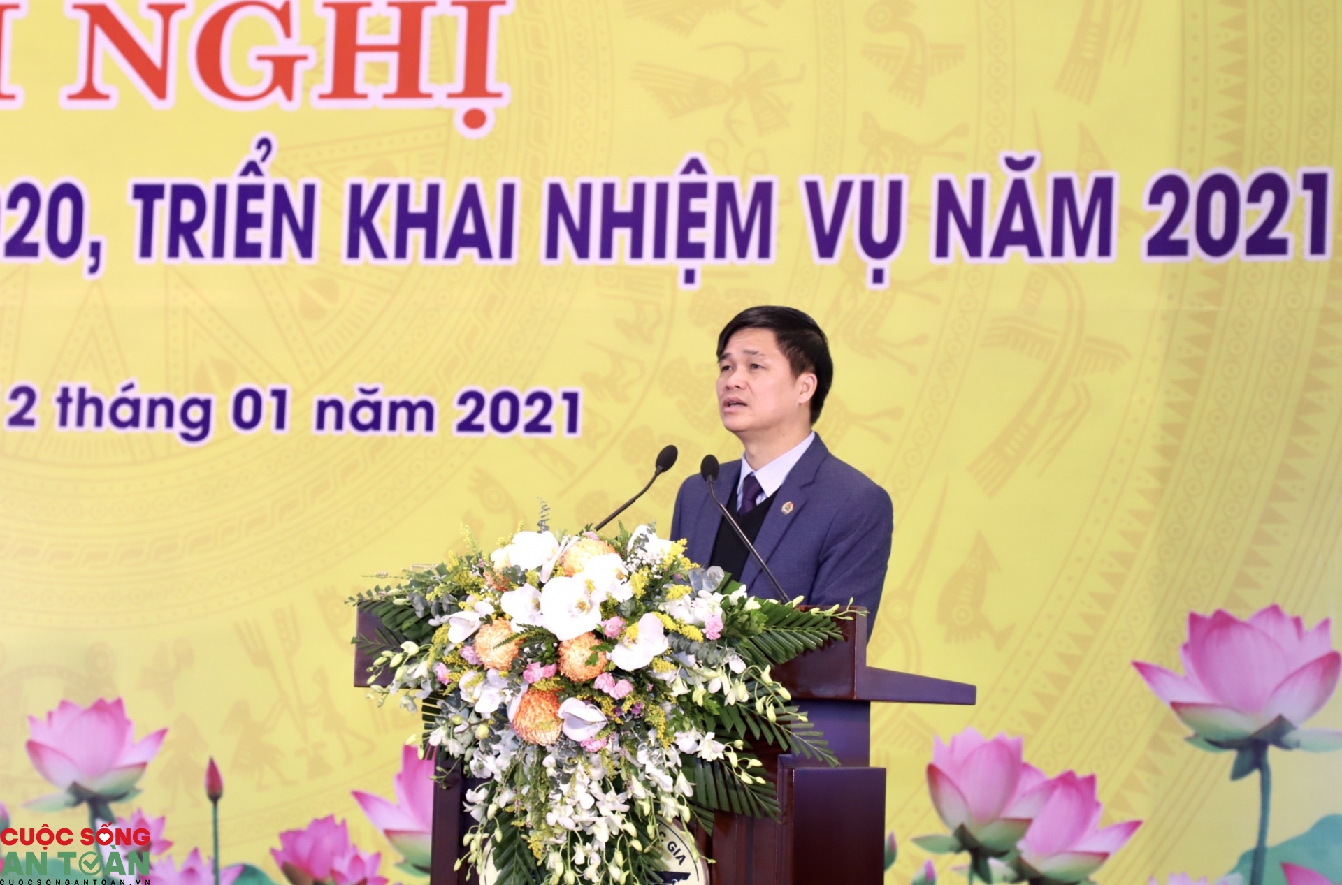 Đẩy nhanh năng suất lao động nhưng phải an toàn hơn cho người lao động Đẩy nhanh năng suất lao động nhưng phải an toàn hơn cho người lao động