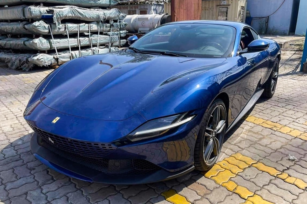 Siêu xe Ferrari Roma đầu tiên về Việt Nam, giá hơn 20 tỷ đồng Siêu xe Ferrari Roma đầu tiên về Việt Nam, giá hơn 20 tỷ đồng