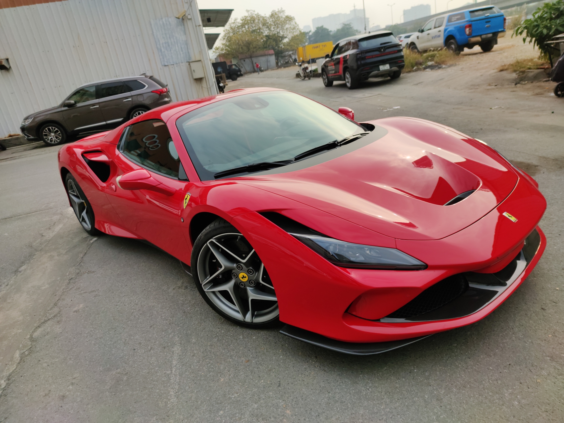 Siêu phẩm Ferrari F8 Tributo Spider thứ hai cập bến Việt Nam Siêu phẩm Ferrari F8 Tributo Spider thứ hai cập bến Việt Nam