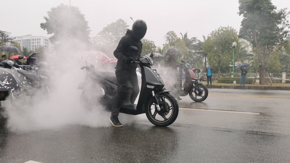 Ưu nhược điểm của xe điện VinFast Theon Ưu nhược điểm của xe điện VinFast Theon