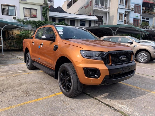 Cận Tết, Ford Ranger Wildtrak 2021 bán thấp hơn giá niêm yết Cận Tết, Ford Ranger Wildtrak 2021 bán thấp hơn giá niêm yết