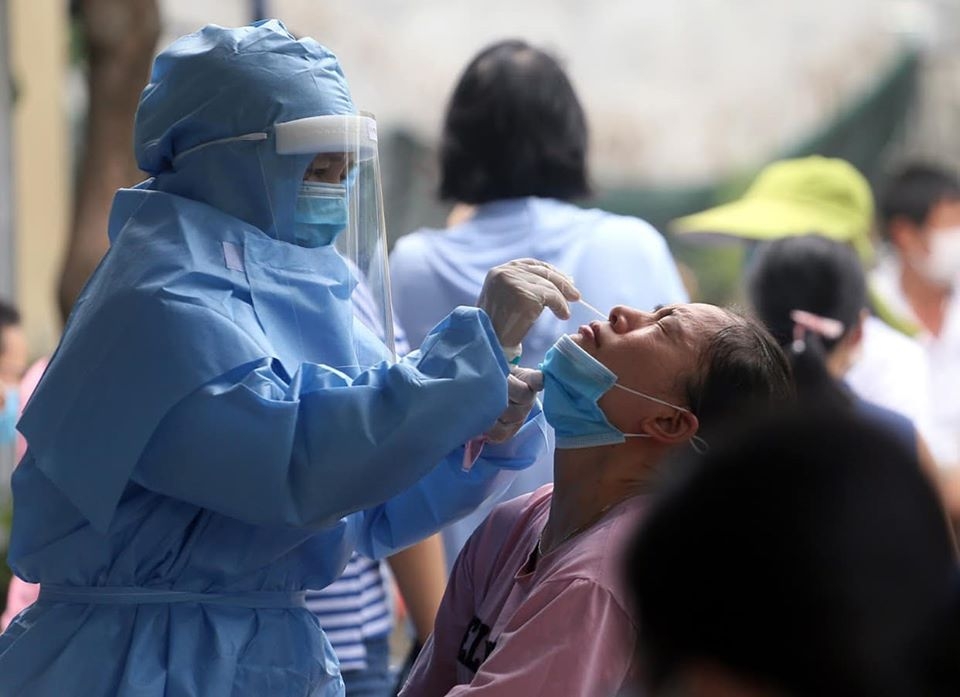 Thủ tướng họp khẩn về Covid-19, yêu cầu khoanh vùng, cách ly truy vết thần tốc Thủ tướng họp khẩn về Covid-19, yêu cầu khoanh vùng, cách ly truy vết thần tốc