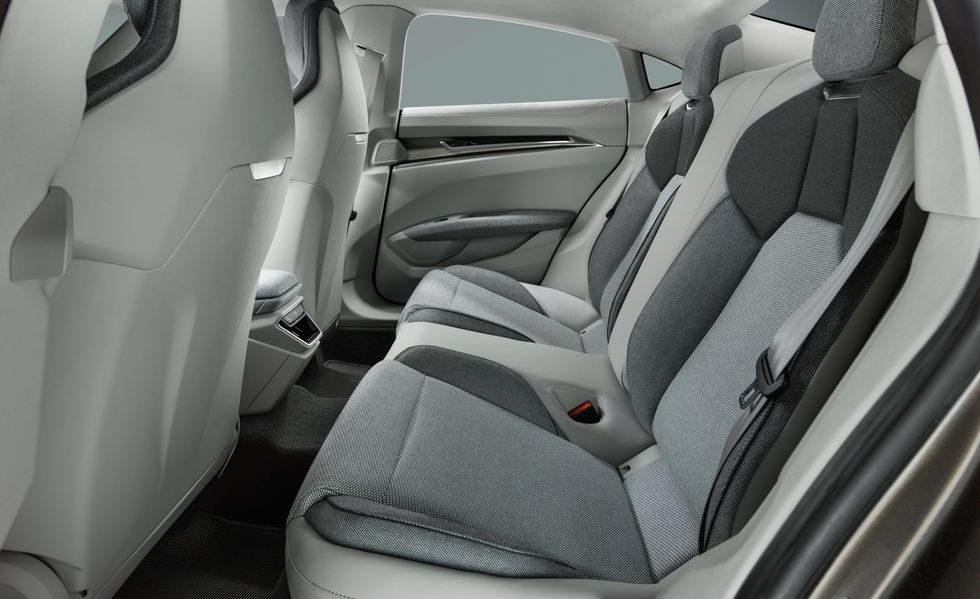 Audi E-Tron GT ra mắt toàn cầu vào ngày 09/02/2021 Audi E-Tron GT ra mắt toàn cầu vào ngày 09/02/2021