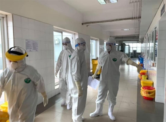 6 người trong 1 gia đình ở Hà Nội mắc Covid-19: Từng đi hội chợ, ăn bún đậu 6 người trong 1 gia đình ở Hà Nội mắc Covid-19: Từng đi hội chợ, ăn bún đậu