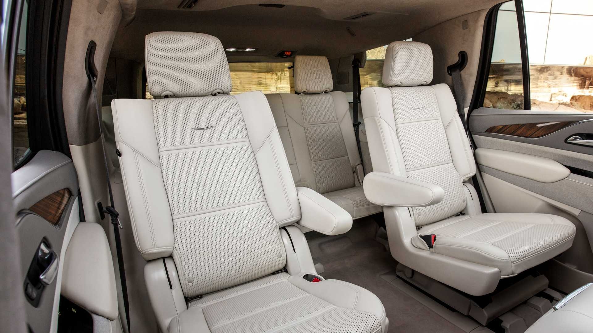 Cadillac Escalade 2021 ra mắt, hiện đại và tiết kiệm hơn cadillac escalade 2021 ra mat hien dai va tiet kiem hon