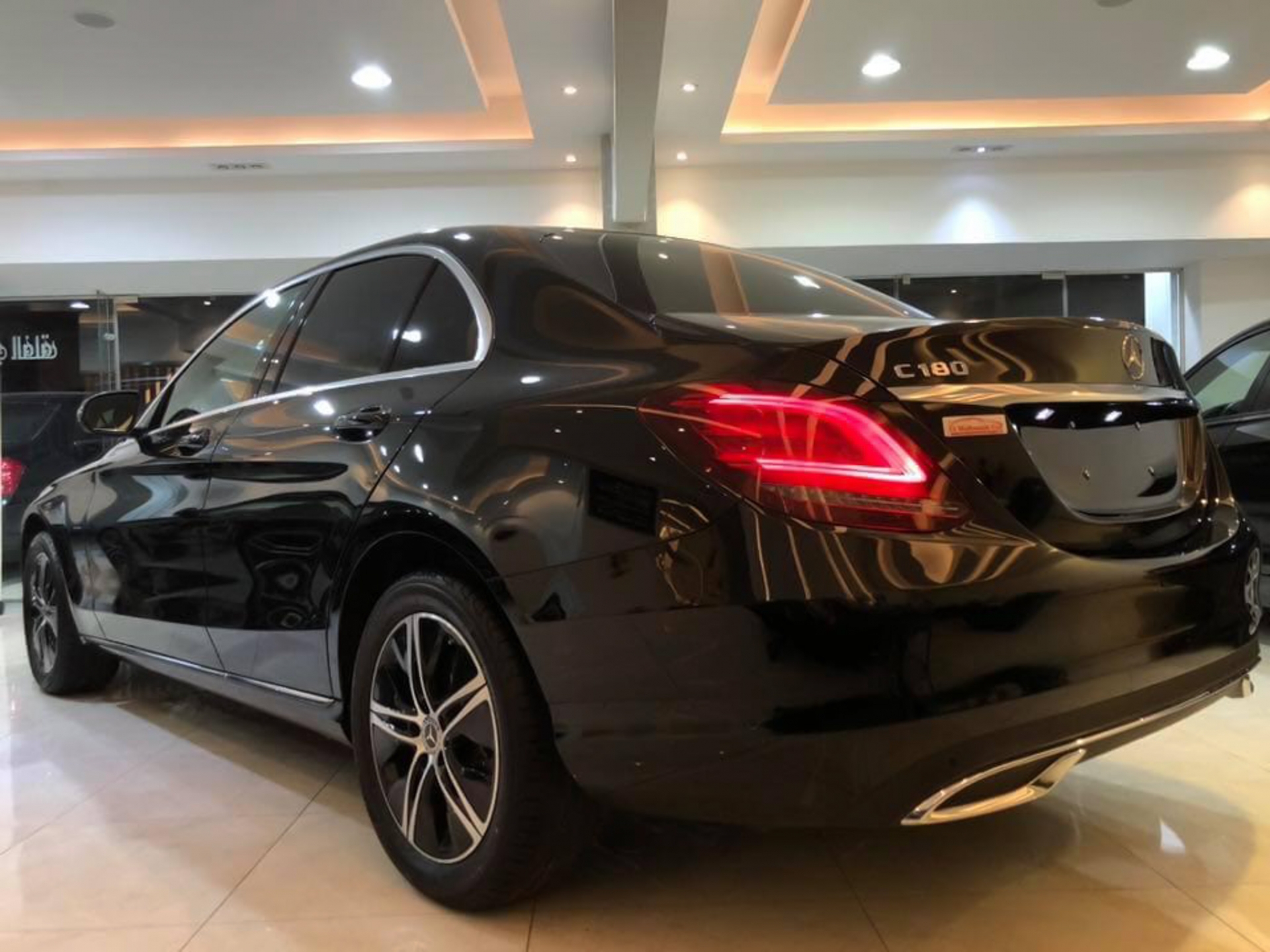 mercedes c180 gia re chi 13 ty dong sap ra mat san sang canh tranh sedan co d