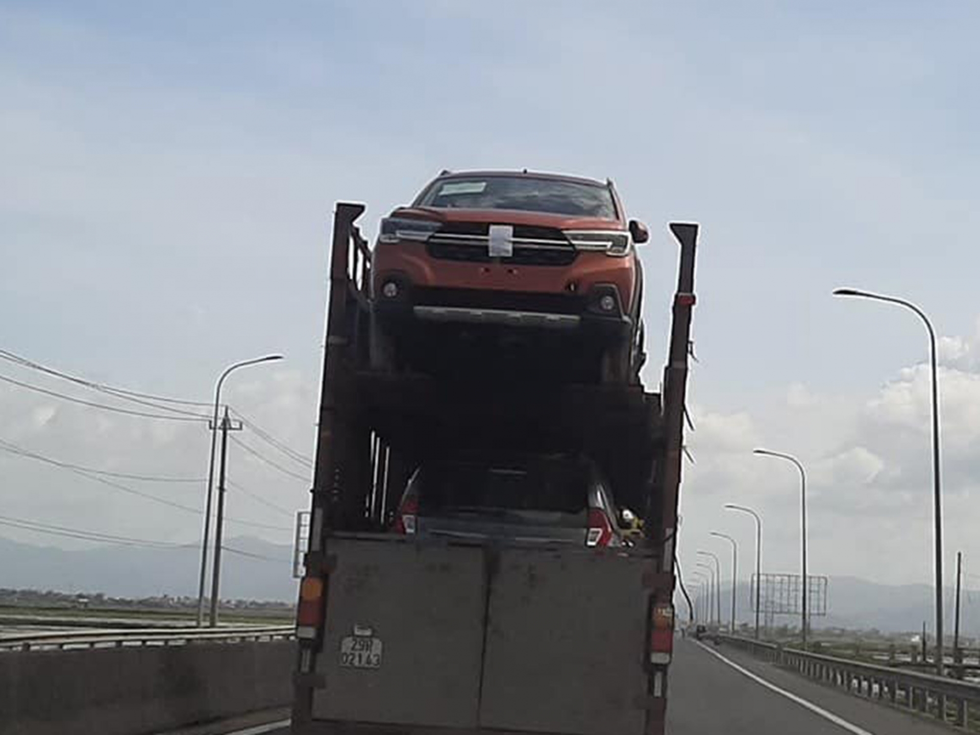 bat gap suzuki xl7 tai viet nam