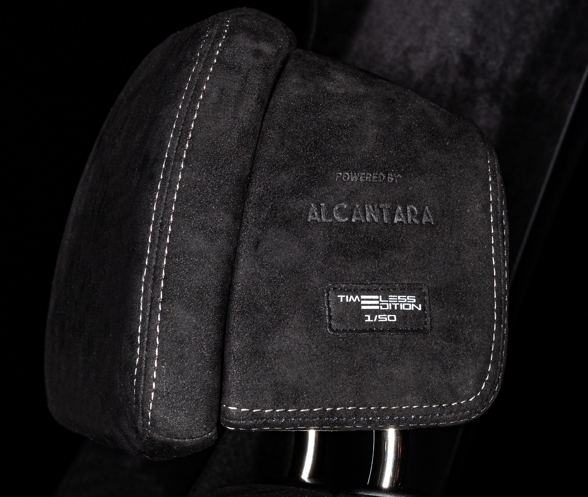 kham pha bmw x5 phien ban phu da alcantara chi 50 chiec toan the gioi