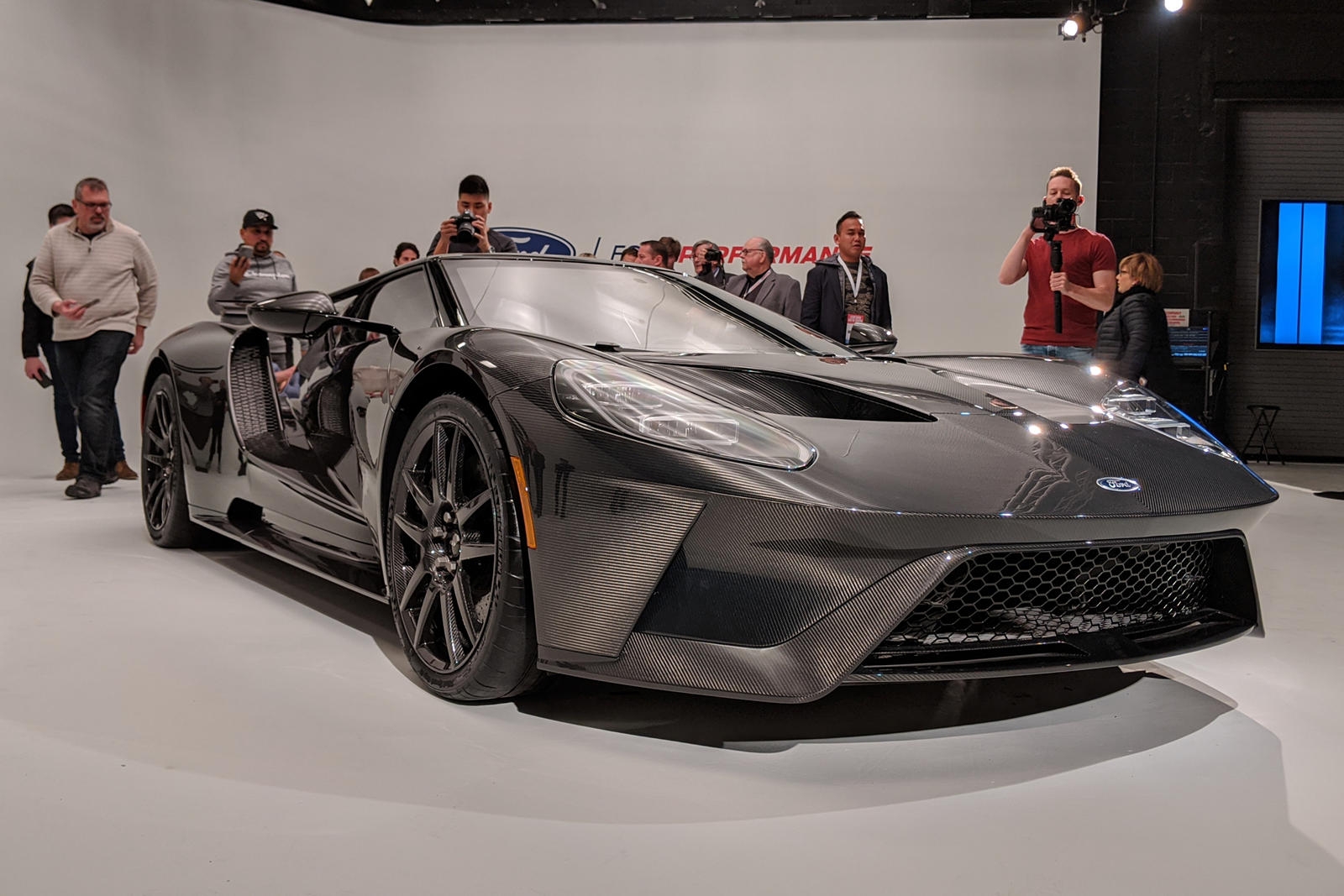 Ford GT 2020 phiên bản carbon tuyệt đẹp có công suất 660 mã lực ford gt 2020 phien ban carbon tuyet dep co cong suat 660 ma luc
