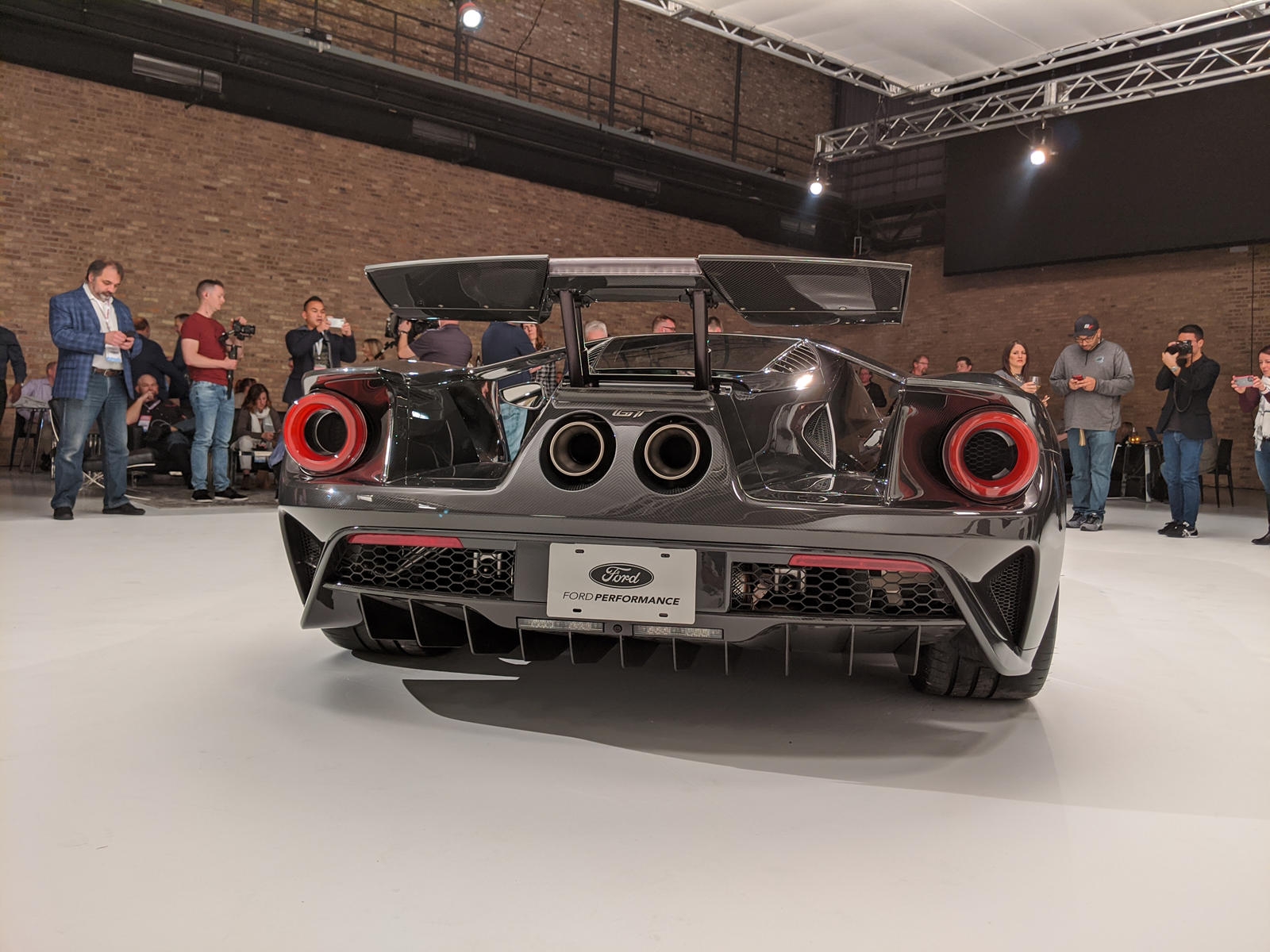 Ford GT 2020 phiên bản carbon tuyệt đẹp có công suất 660 mã lực ford gt 2020 phien ban carbon tuyet dep co cong suat 660 ma luc
