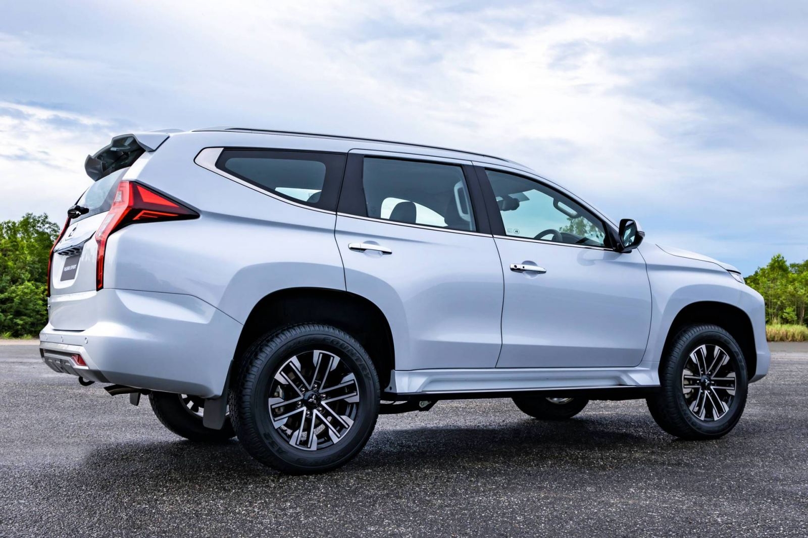 Mitsubishi Pajero Sport 2020 lộ diện ở Việt Nam mitsubishi pajero sport 2020 lo dien o viet nam