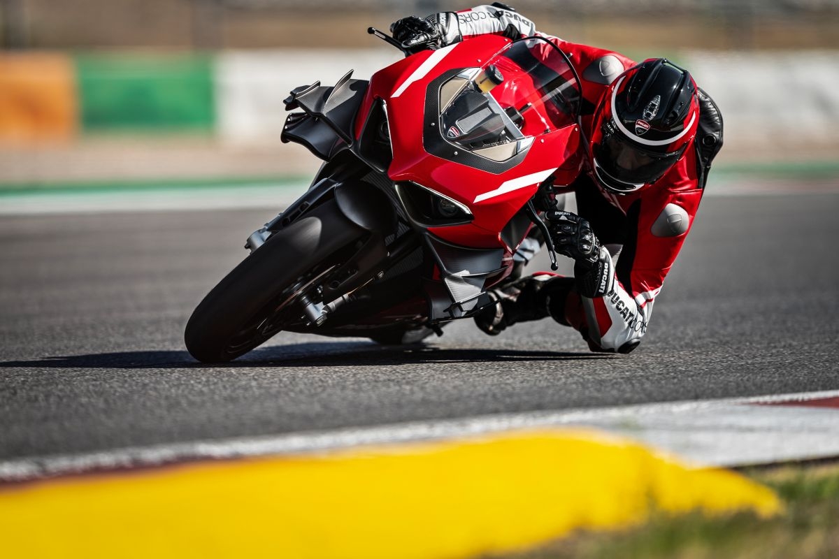Panigale Superleggera V4 - Siêu mô tô mạnh nhất của Ducati panigale superleggera v4 sieu mo to manh nhat cua ducati