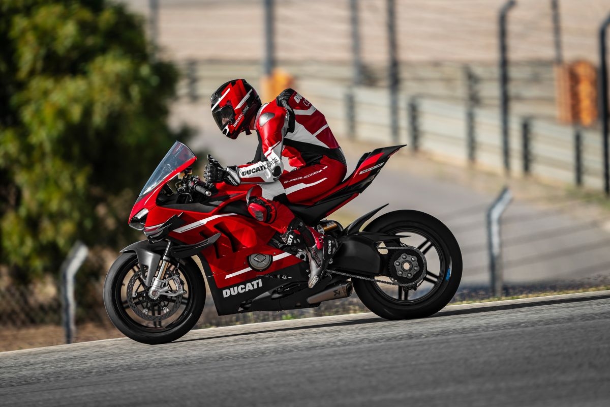 Panigale Superleggera V4 - Siêu mô tô mạnh nhất của Ducati panigale superleggera v4 sieu mo to manh nhat cua ducati