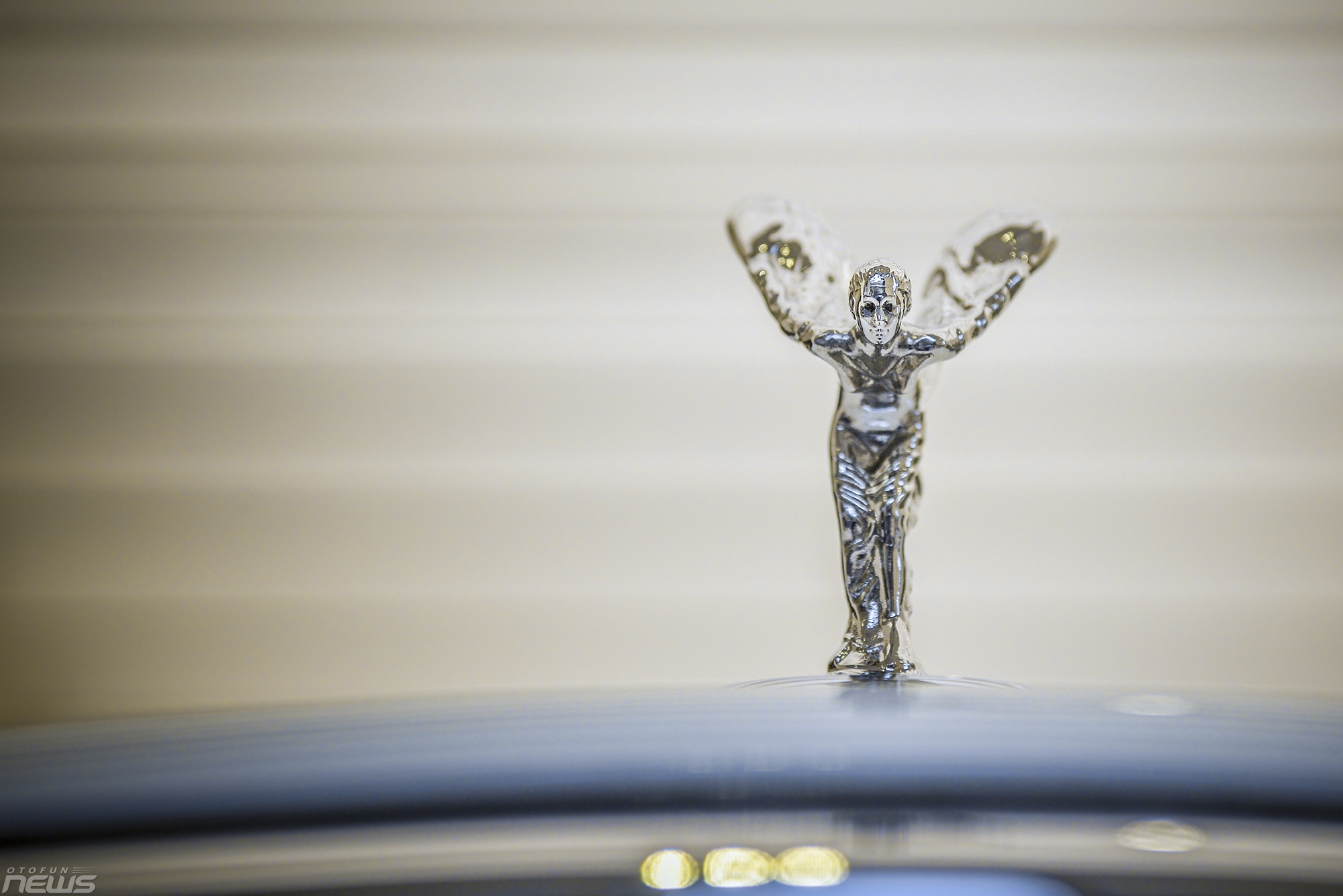 xe gam cao sieu sang rolls royce cullinan chinh hang gia hon 40 ty dong viet nam