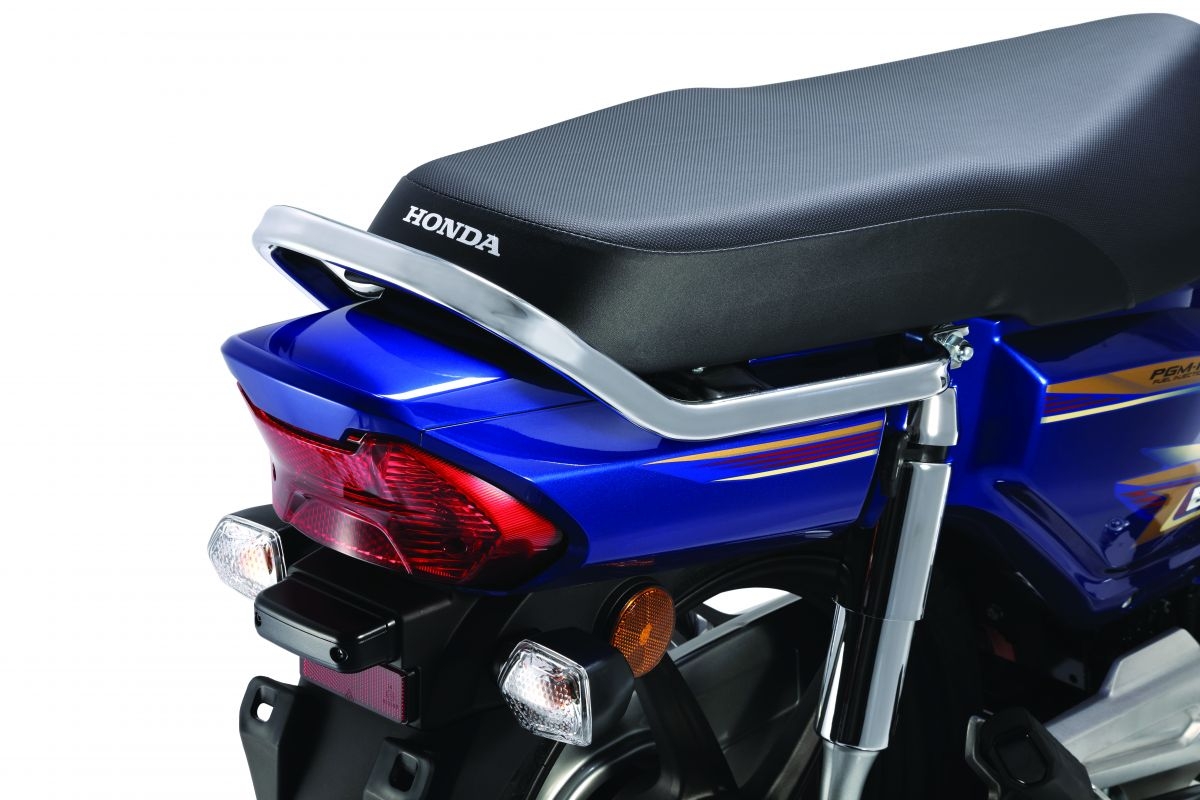 huyen thoai honda dream 2020 ra mat gia ban tu 26 trieu tai malaysia