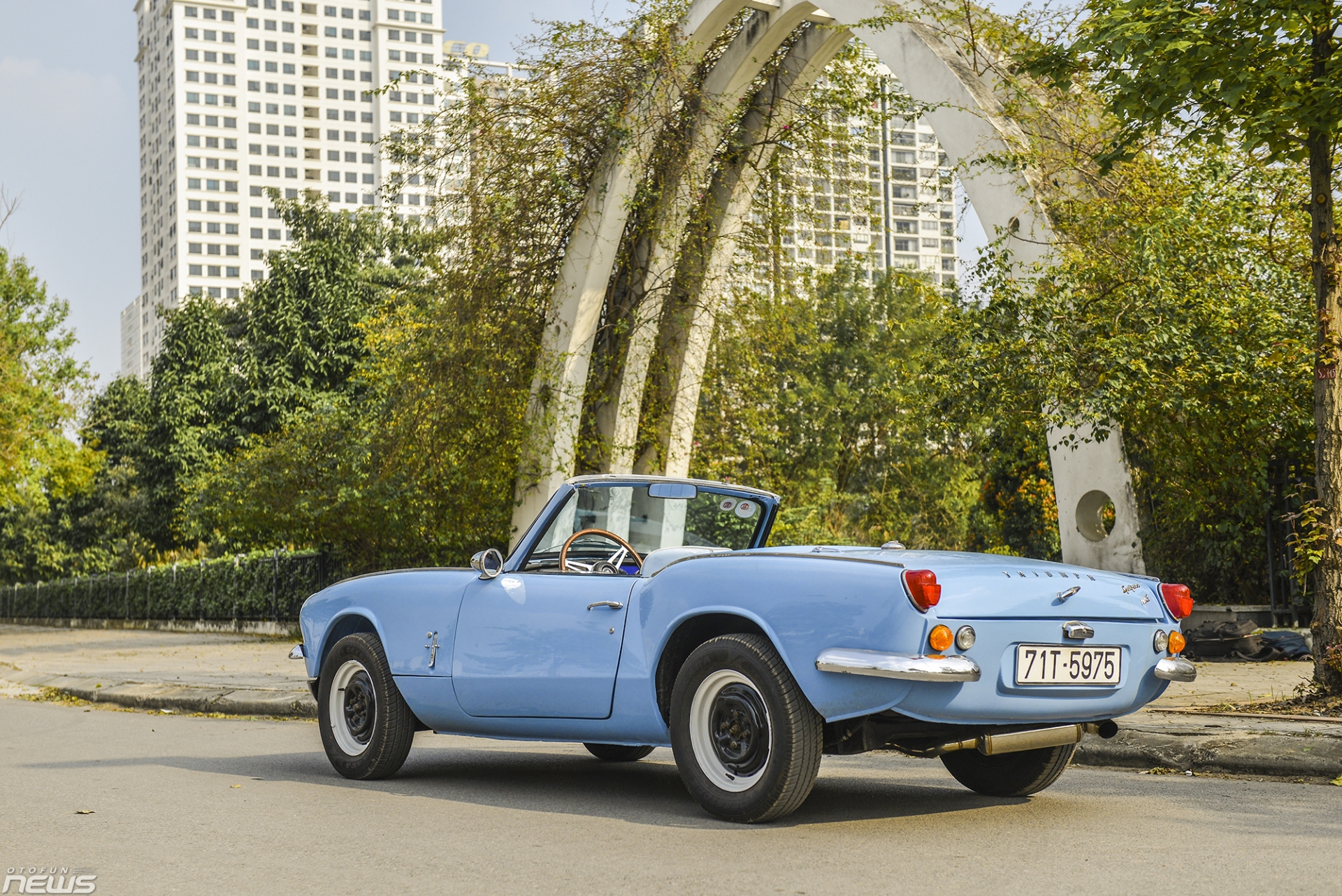 Hàng độc Triumph Spitfire Mark 3 nửa thế kỷ chỉ có 2 chiếc tại Việt Nam hang doc triumph spitfire mark 3 nua the ky chi co 2 chiec tai viet nam