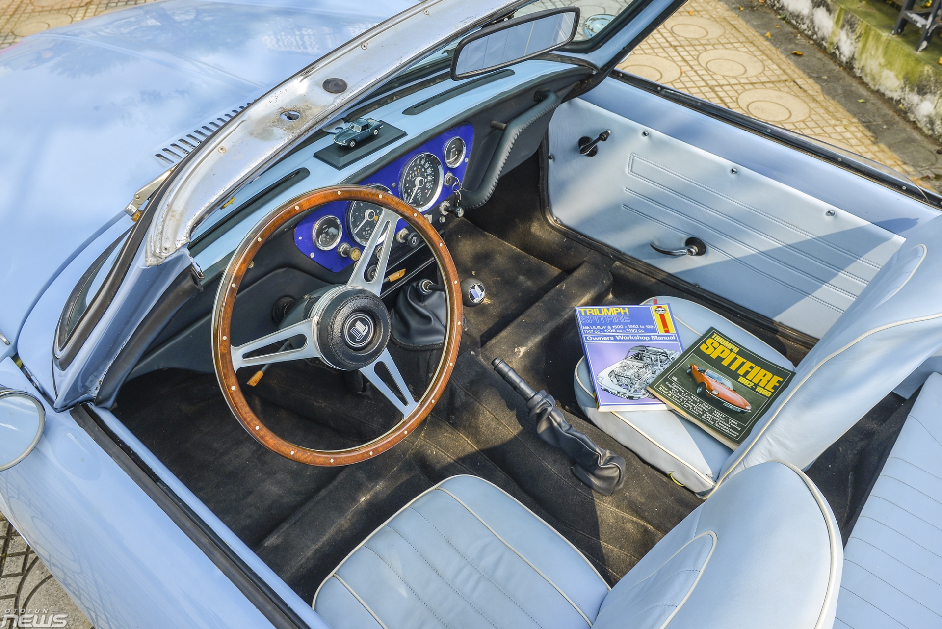 Hàng độc Triumph Spitfire Mark 3 nửa thế kỷ chỉ có 2 chiếc tại Việt Nam hang doc triumph spitfire mark 3 nua the ky chi co 2 chiec tai viet nam