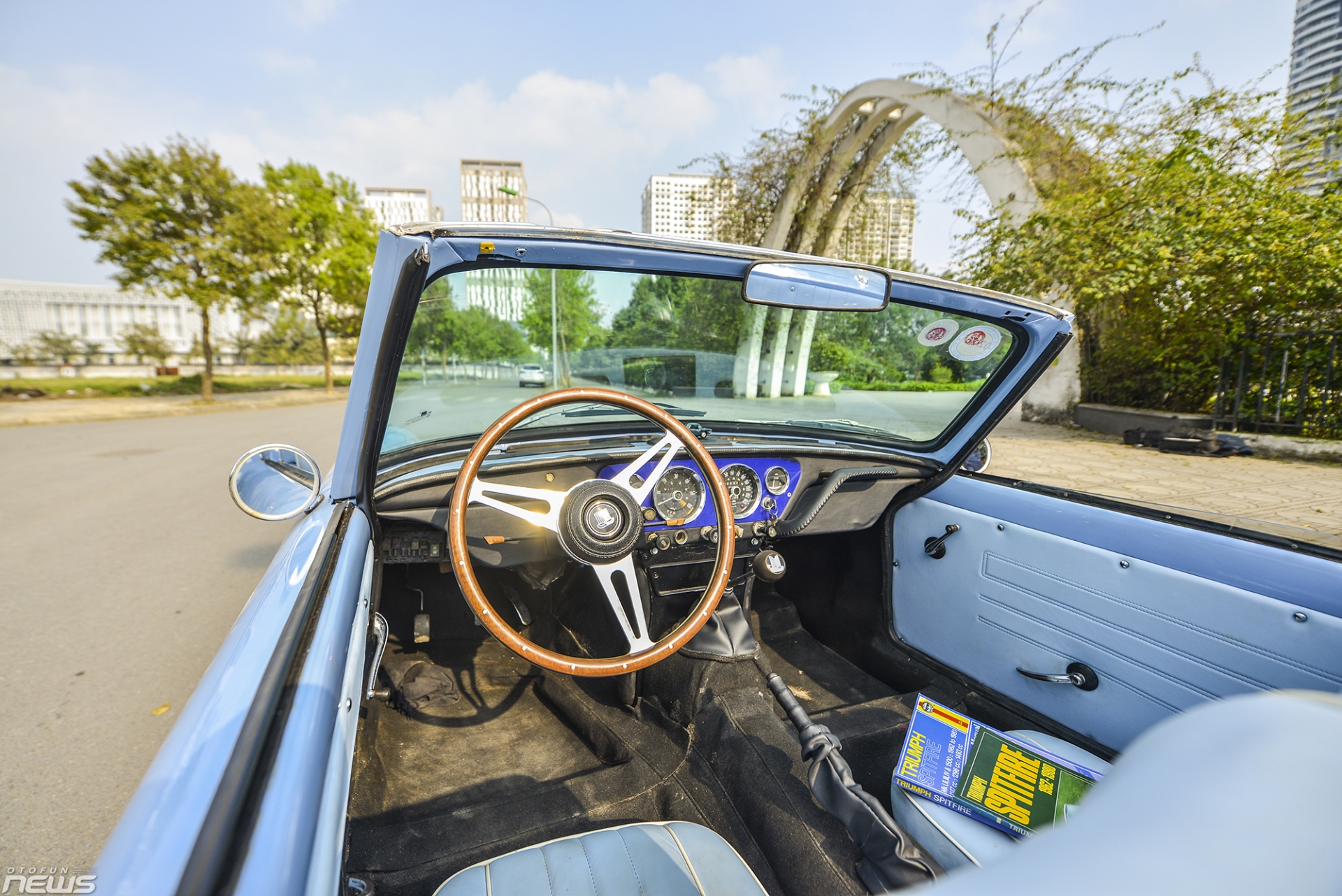 Hàng độc Triumph Spitfire Mark 3 nửa thế kỷ chỉ có 2 chiếc tại Việt Nam hang doc triumph spitfire mark 3 nua the ky chi co 2 chiec tai viet nam