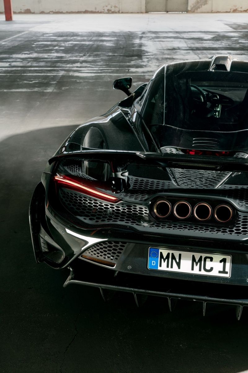 Hãng độ Novitec lột xác McLaren 765LT